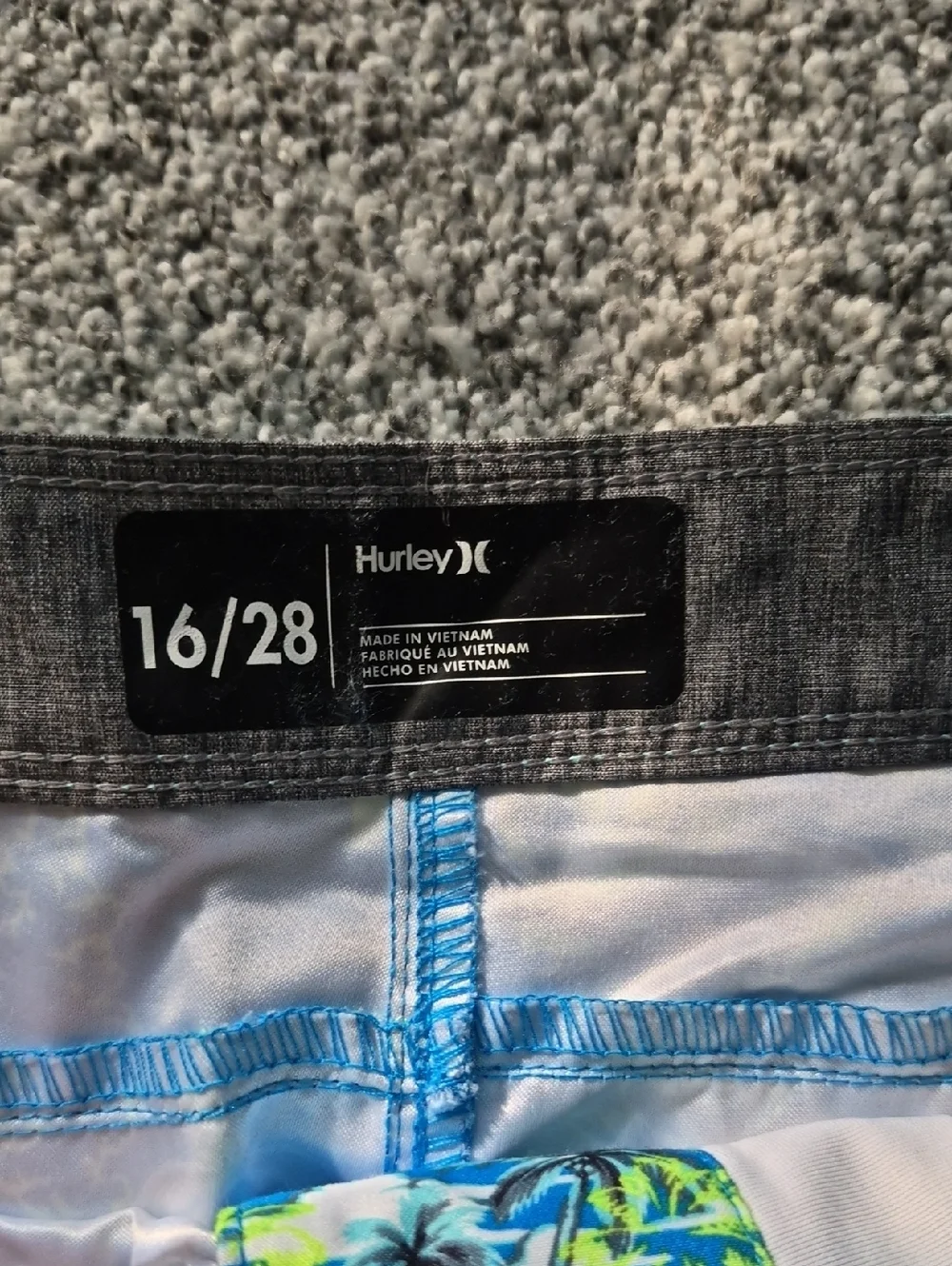Hurley Neptune Aqua & Blue Island Print Swim Trunks Nwt